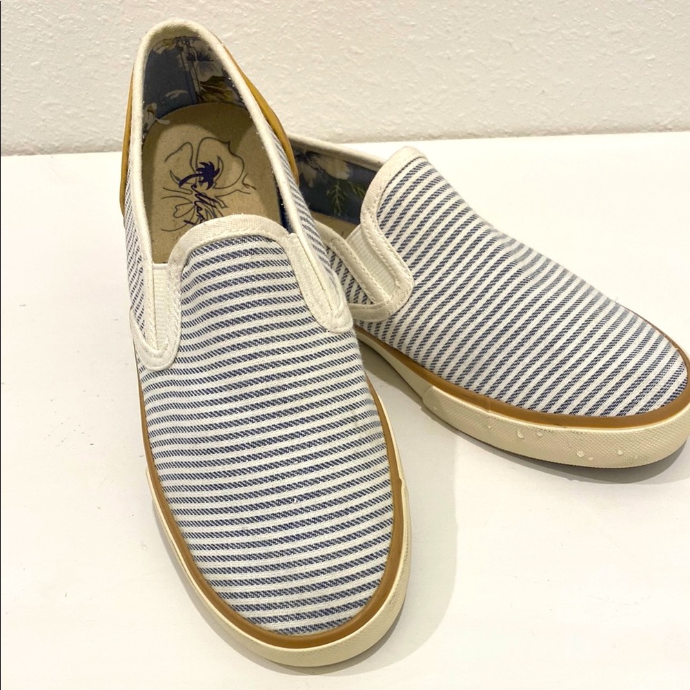 Margaritaville Sneakers Blue Striped Canvas Leather Heels Slip On Loafers Size 8